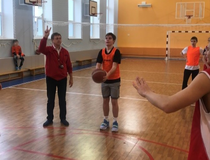 Товарищеская встреча по баскетболу среди юношей  «Европейского лицея».